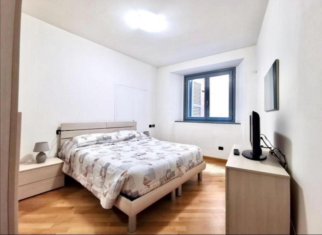 Casa Lago Apartment Bellano Bagian luar foto